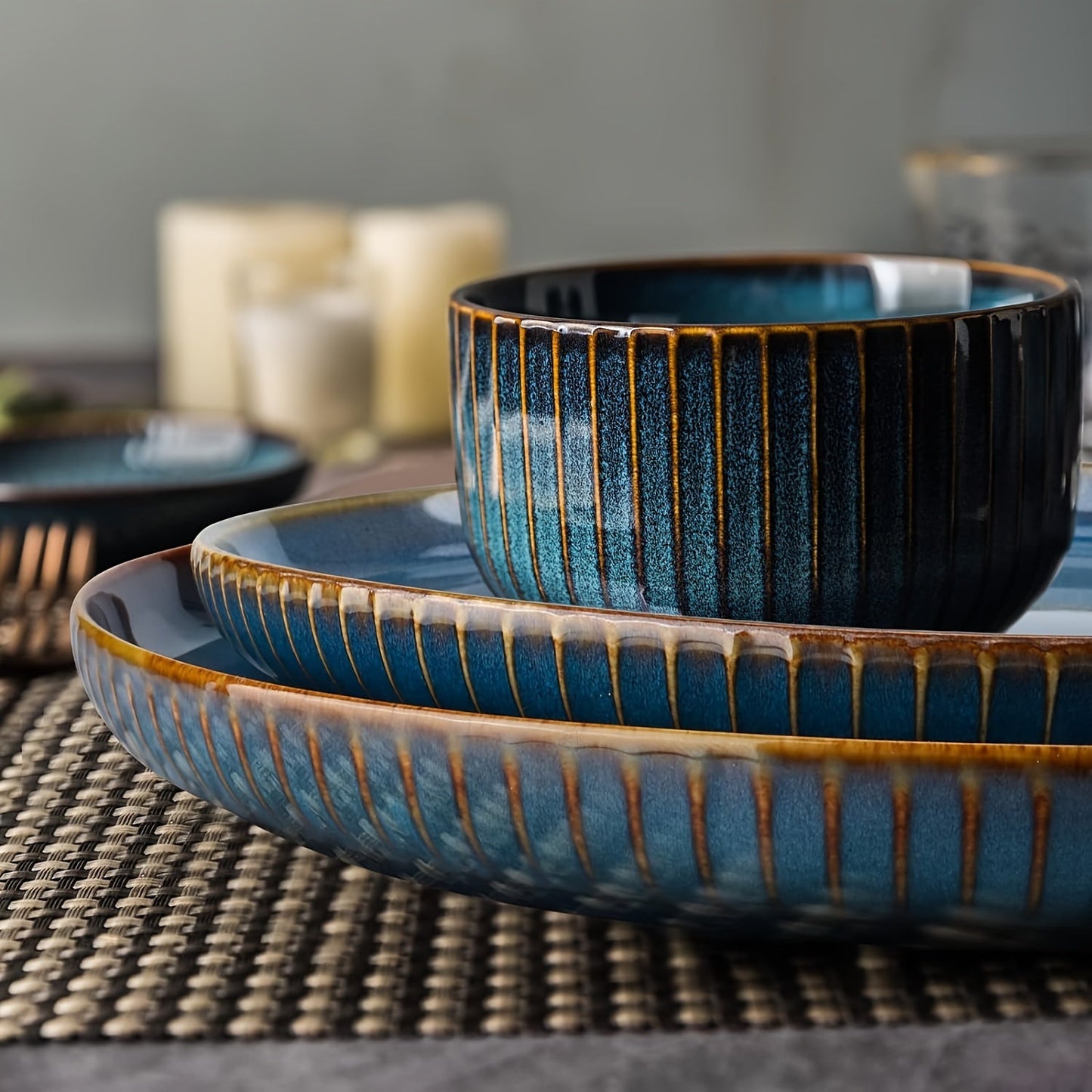Elegant 2667cm Large Ceramic Dinner Plate Microwave Safe
