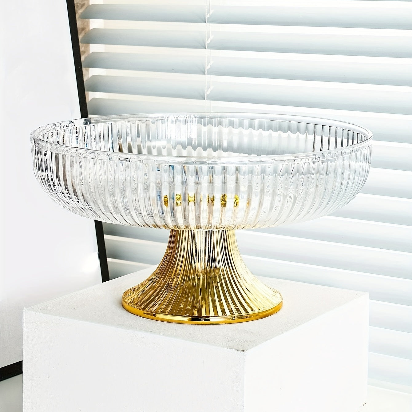Elegant Gold Trimmed Acrylic Fruit Bowl for Home Events